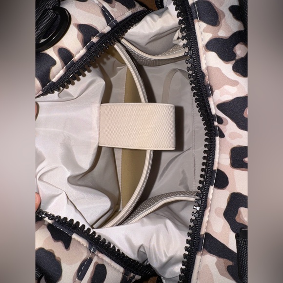 Dagne Dover Small Landon in Leopard print - Picture 8 of 12